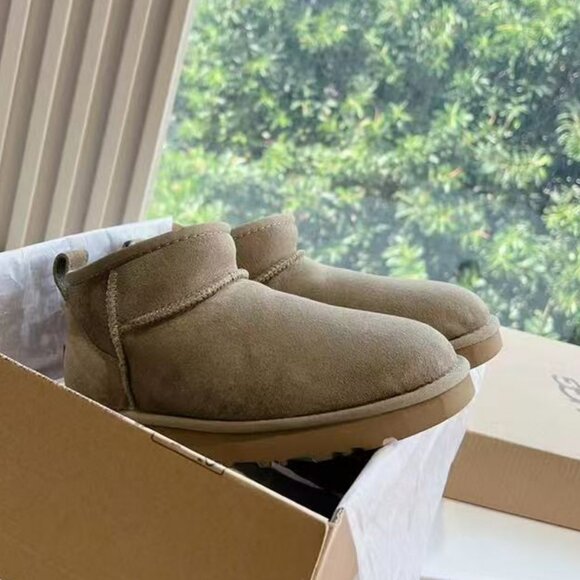 UGG Classic Ultra Mini Boot Antilope - Picture 3 of 6